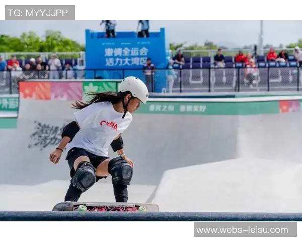 广州滑板队的灵活性揭秘：滑板运动背后的坚持与热情